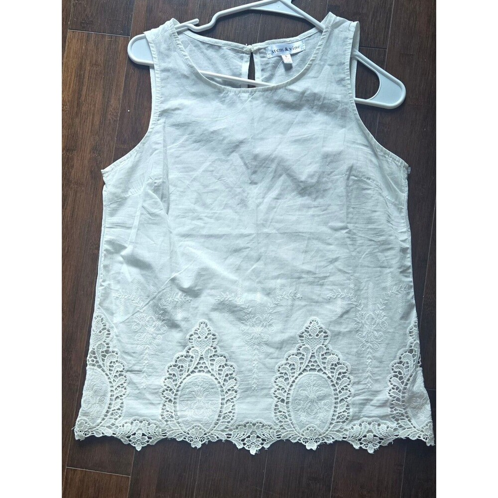 Stella & Vine  100% Cotton White Sleeveless Embroidered Tank, Size S.